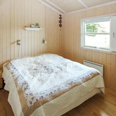 בית נופש Awesome In Samsø